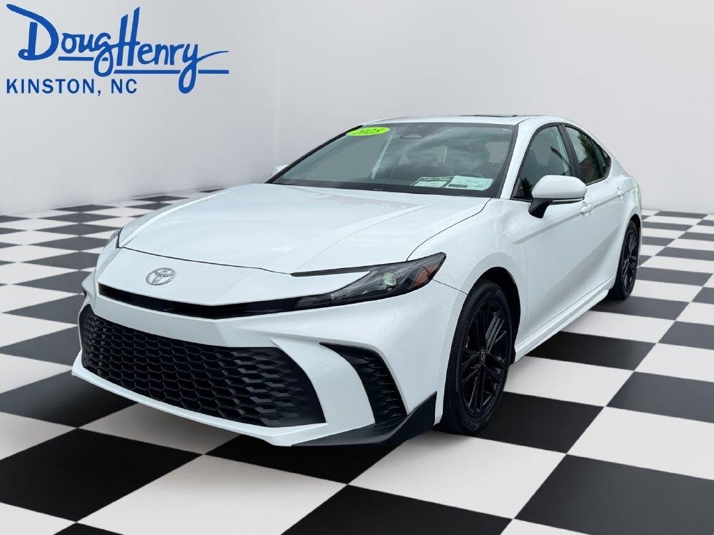 Toyota Camry  2025
