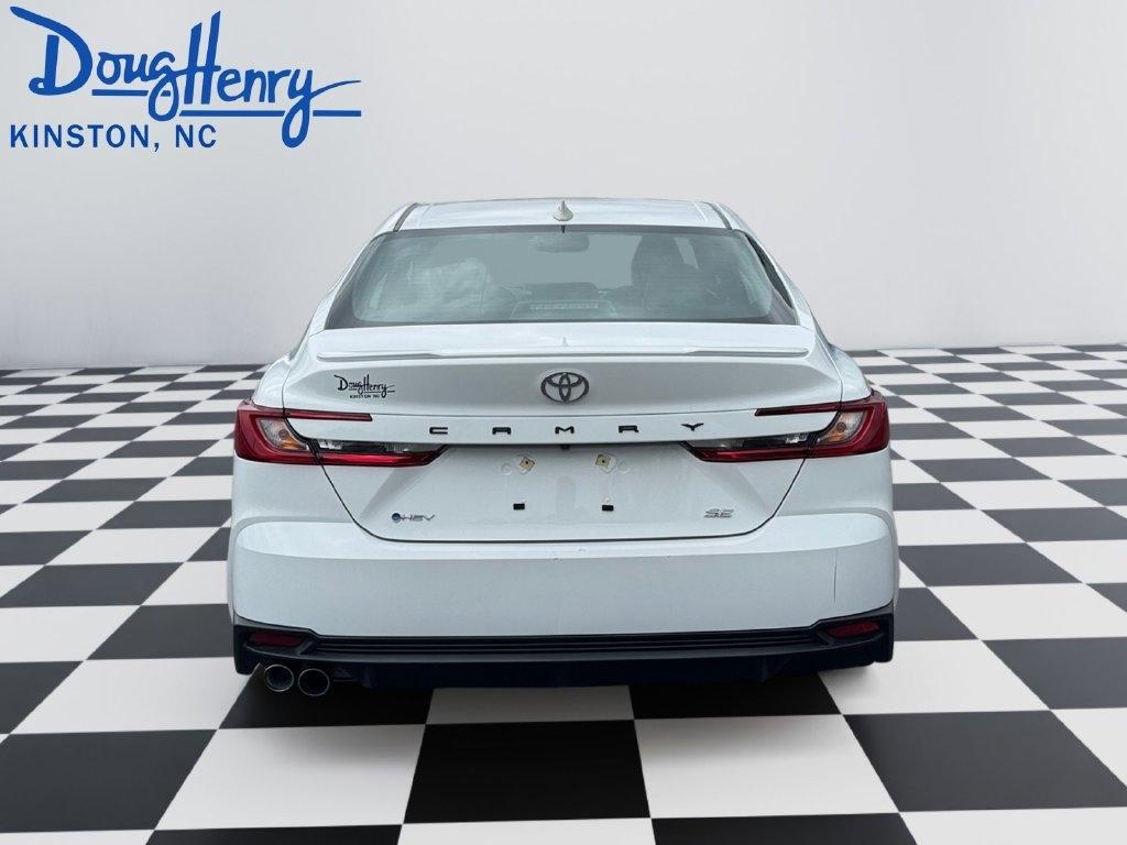 Toyota Camry  2025
