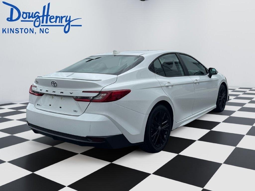 Toyota Camry  2025