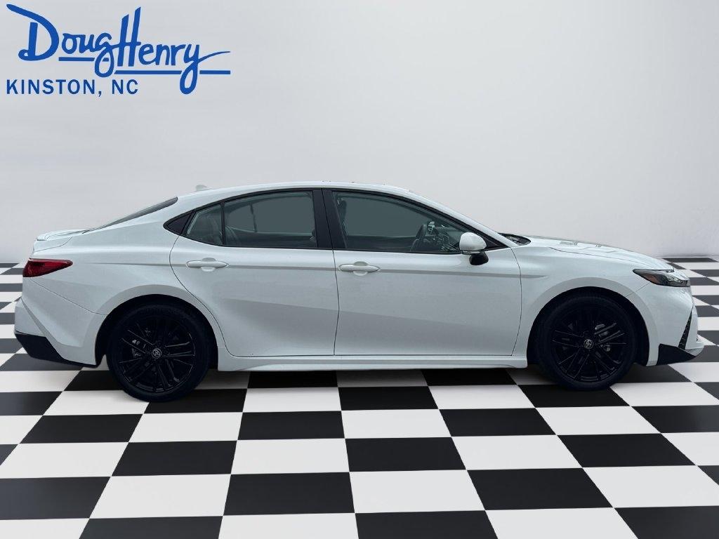 Toyota Camry  2025