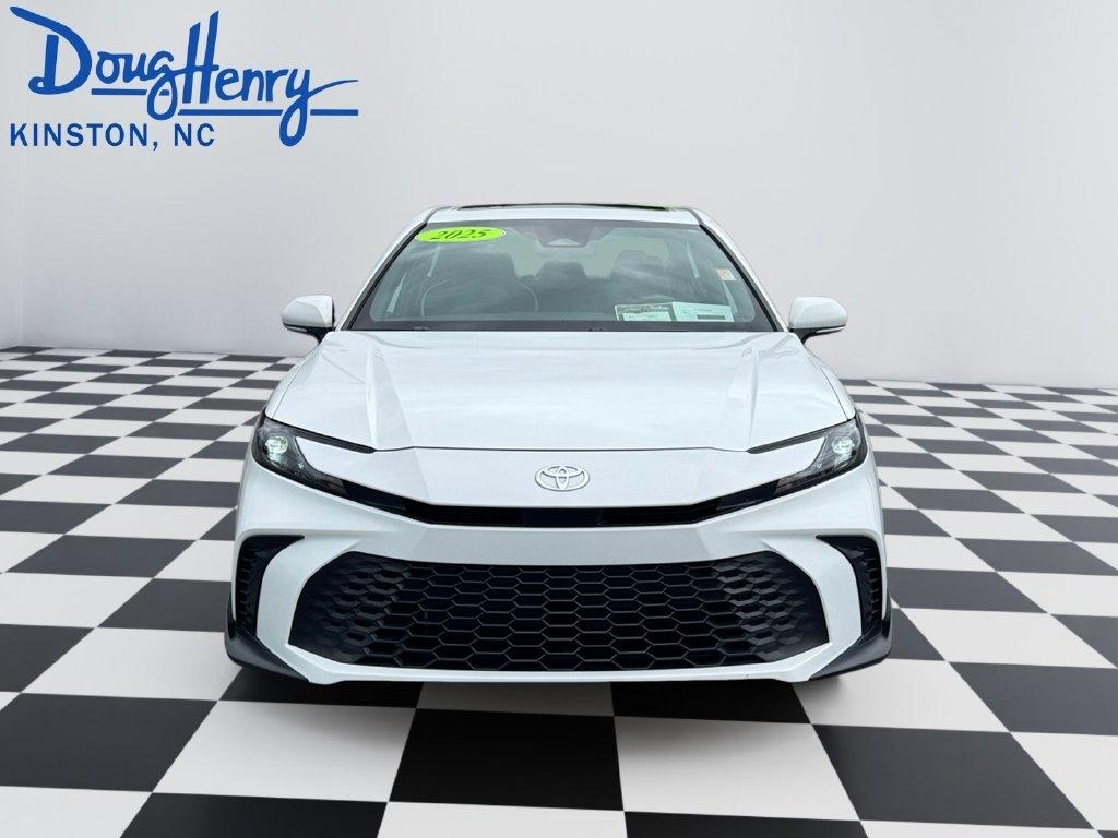 Toyota Camry  2025