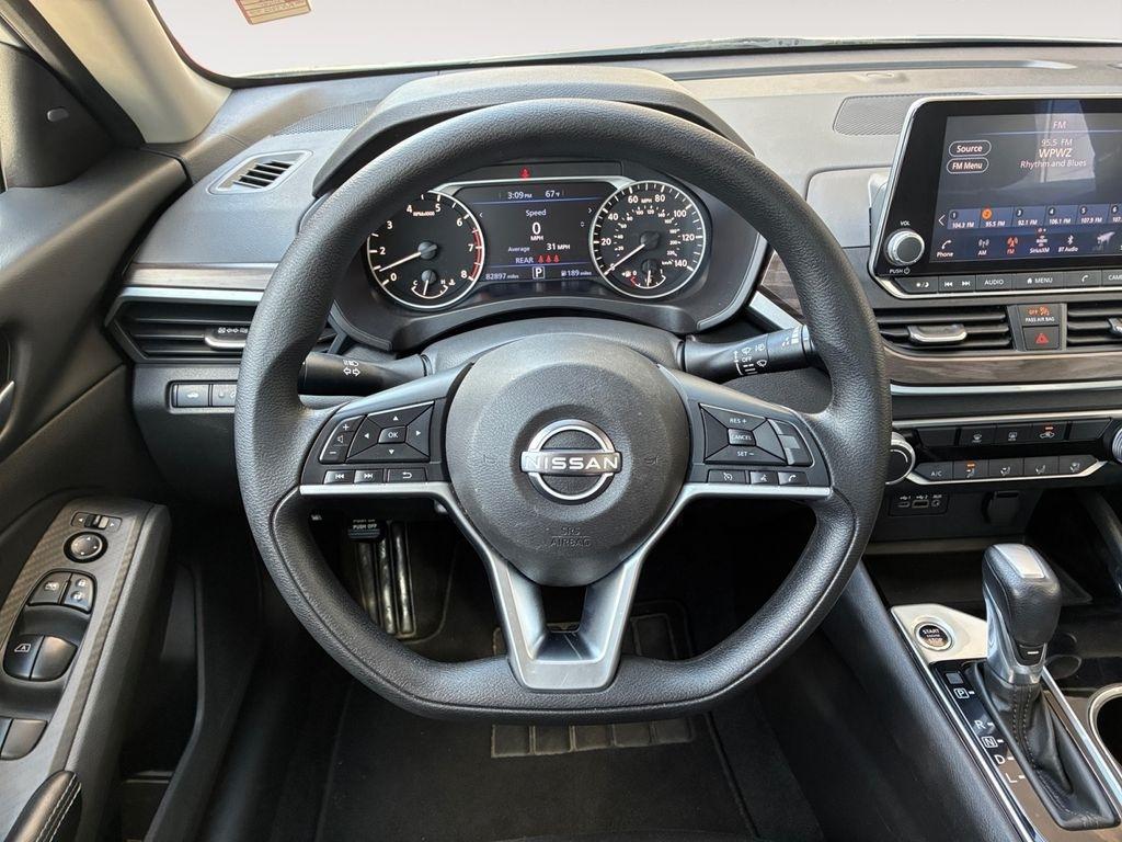 Nissan Altima  2024