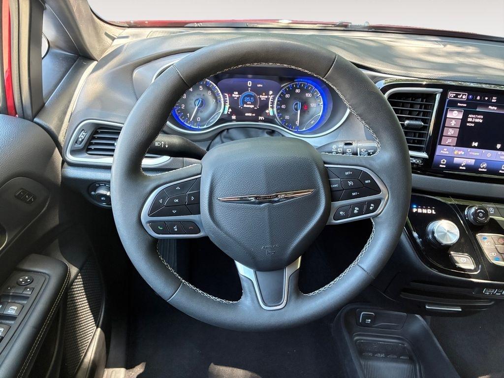 Chrysler Pacifica  2025