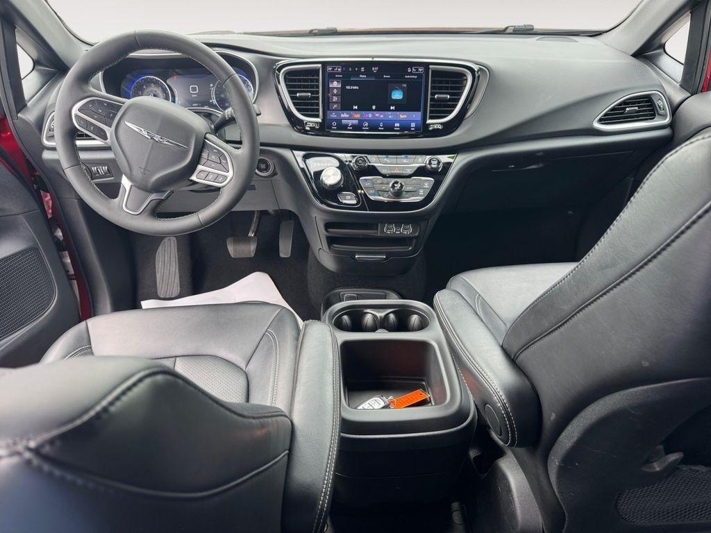 Chrysler Pacifica  2025