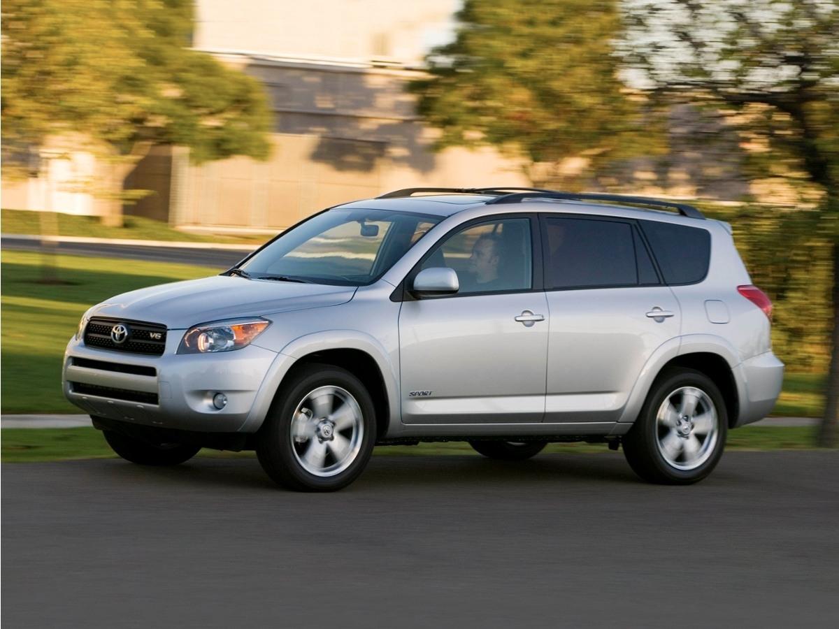 Toyota RAV4  2011