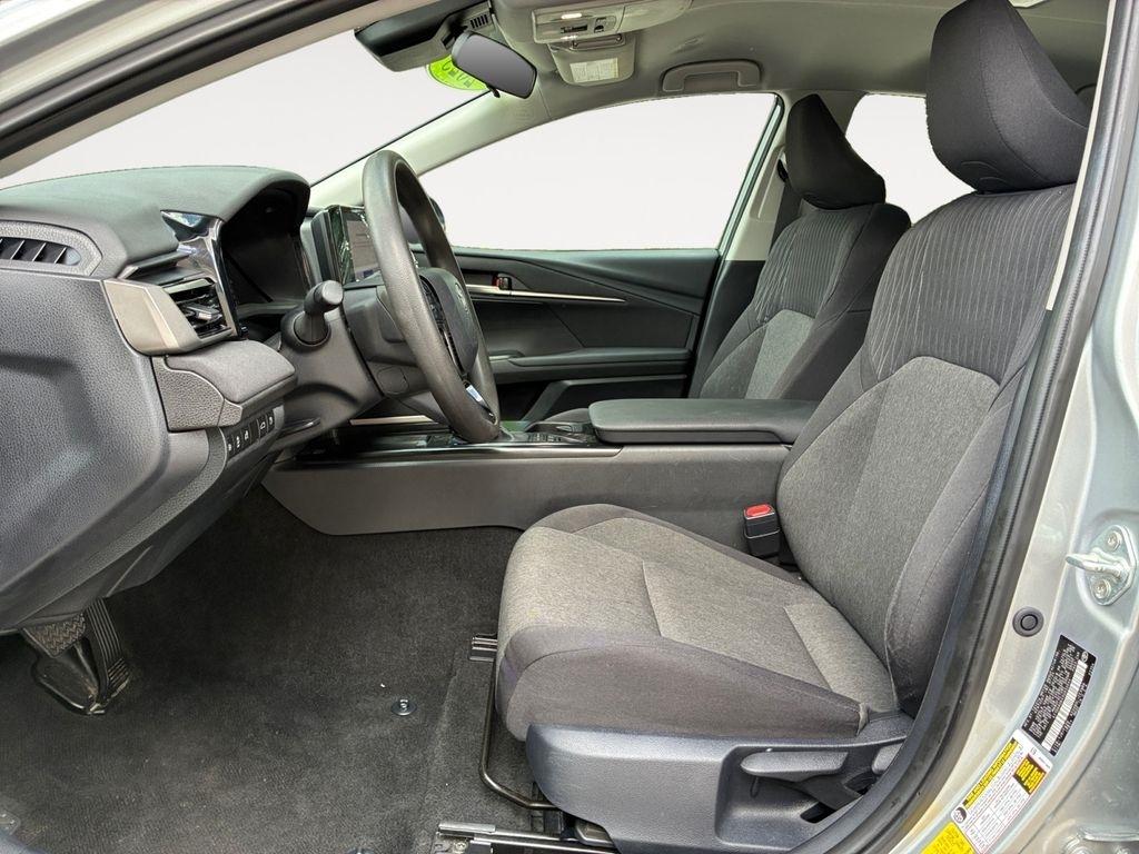 Toyota Camry  2025
