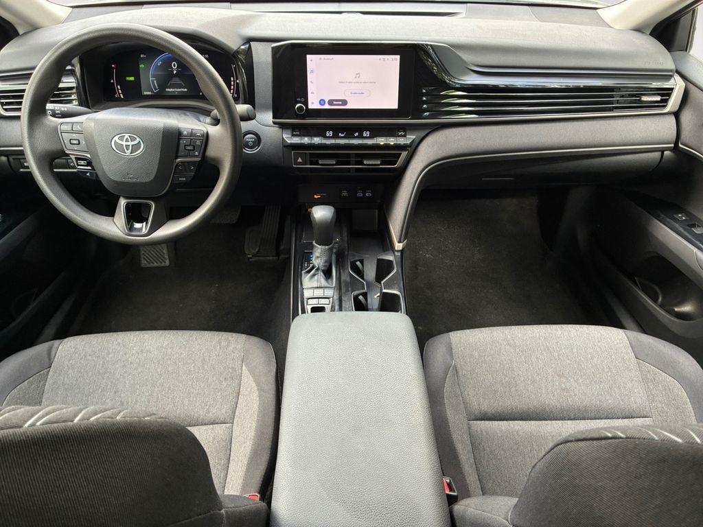 Toyota Camry  2025