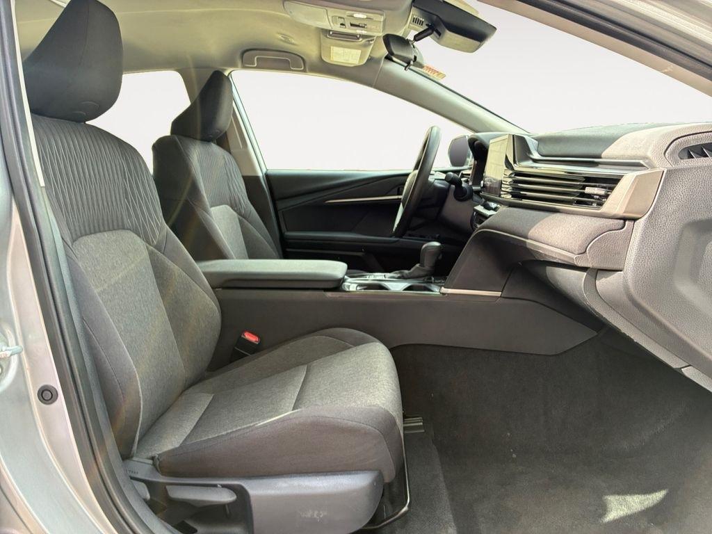 Toyota Camry  2025
