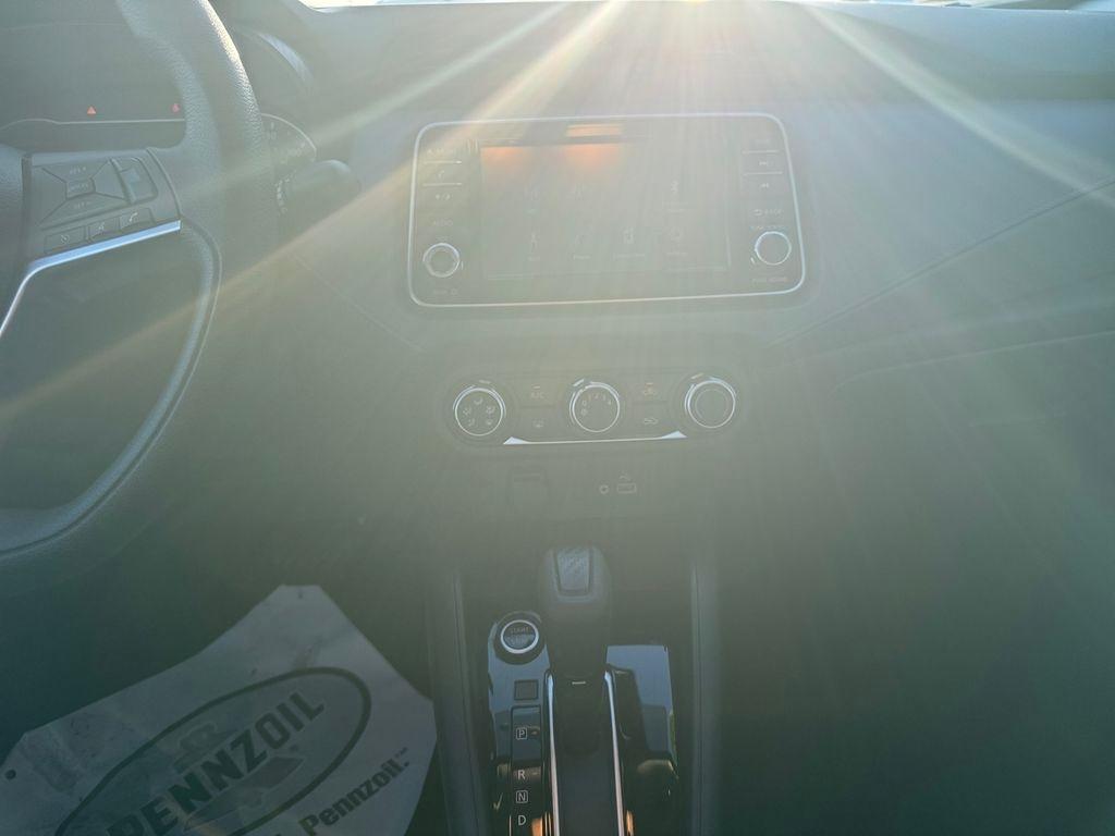 Nissan Versa  2025