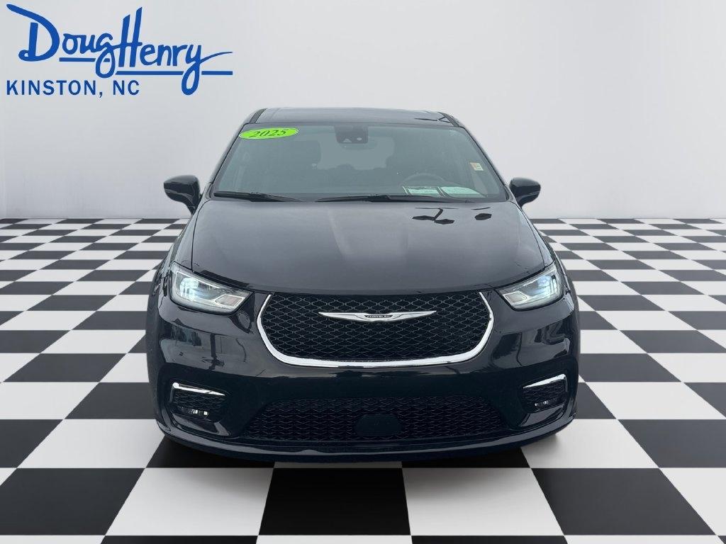 Chrysler Pacifica  2025