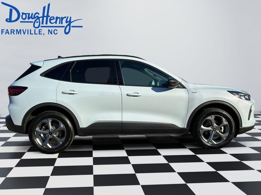 Ford Escape  2025