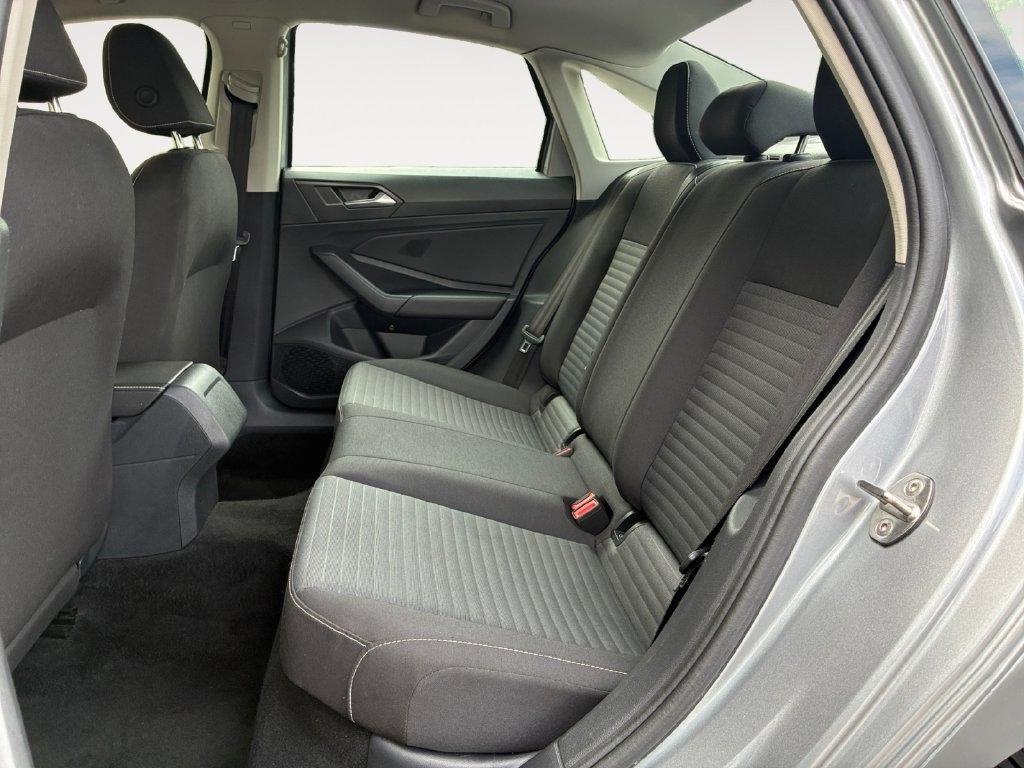 Volkswagen Jetta  2025