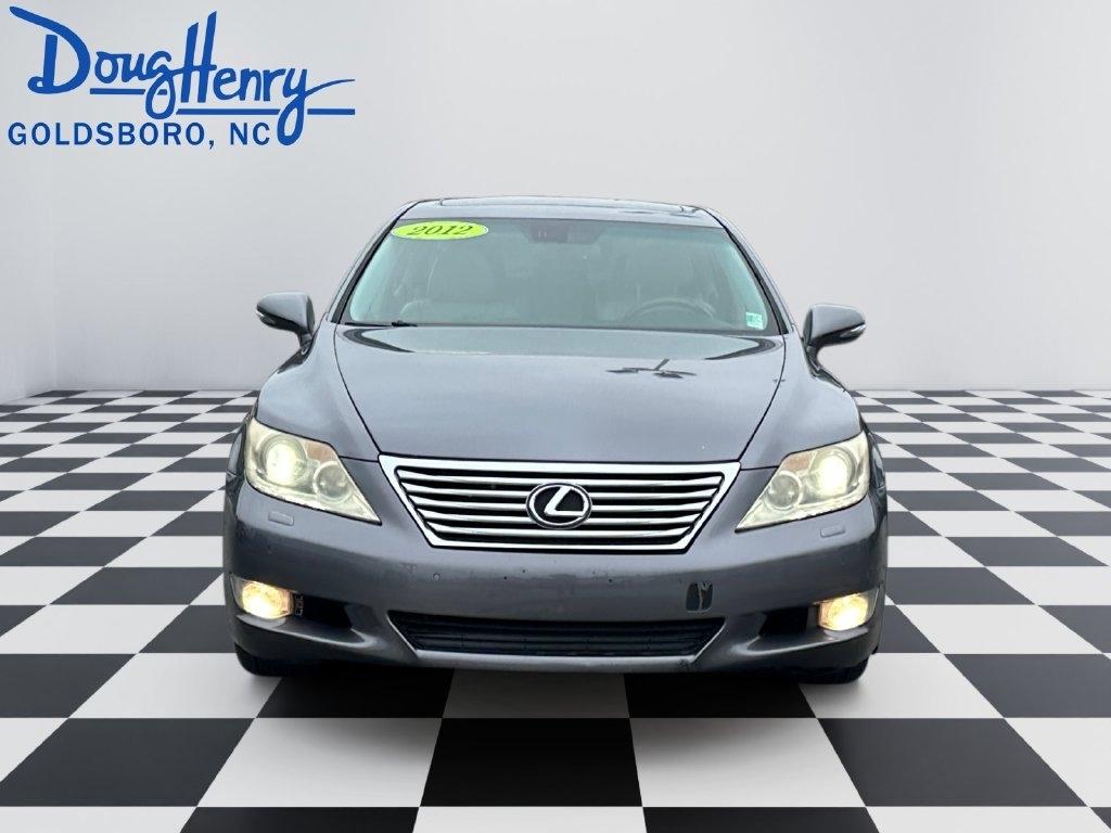 Lexus LS 460  2012