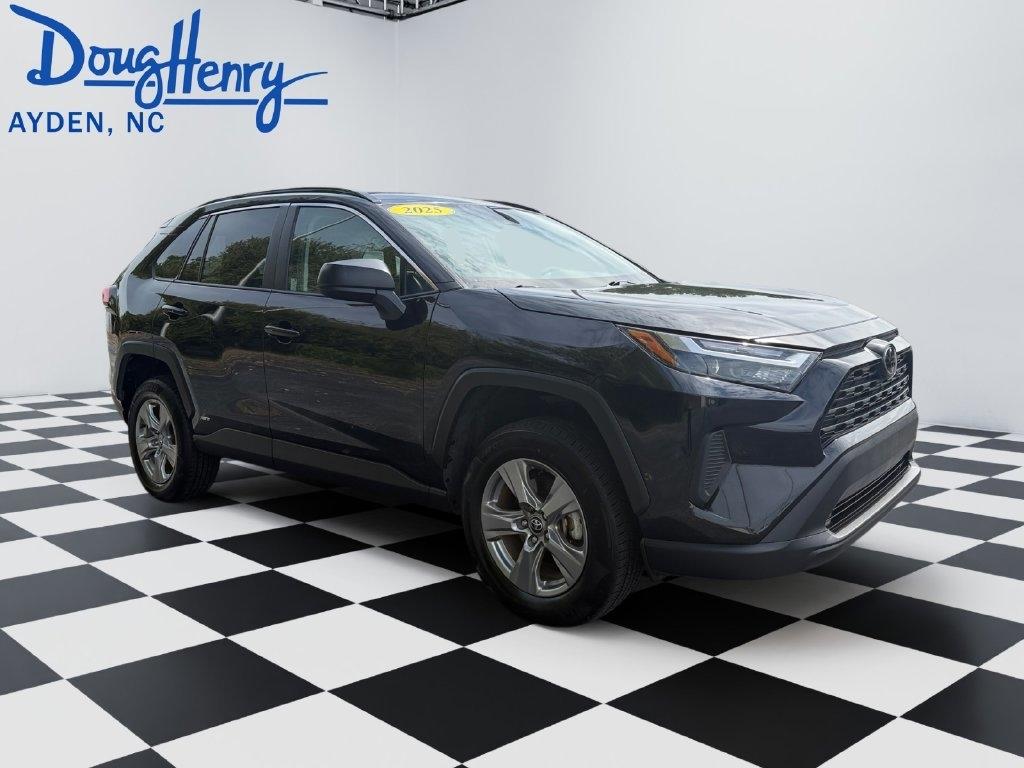 Toyota RAV4  2025