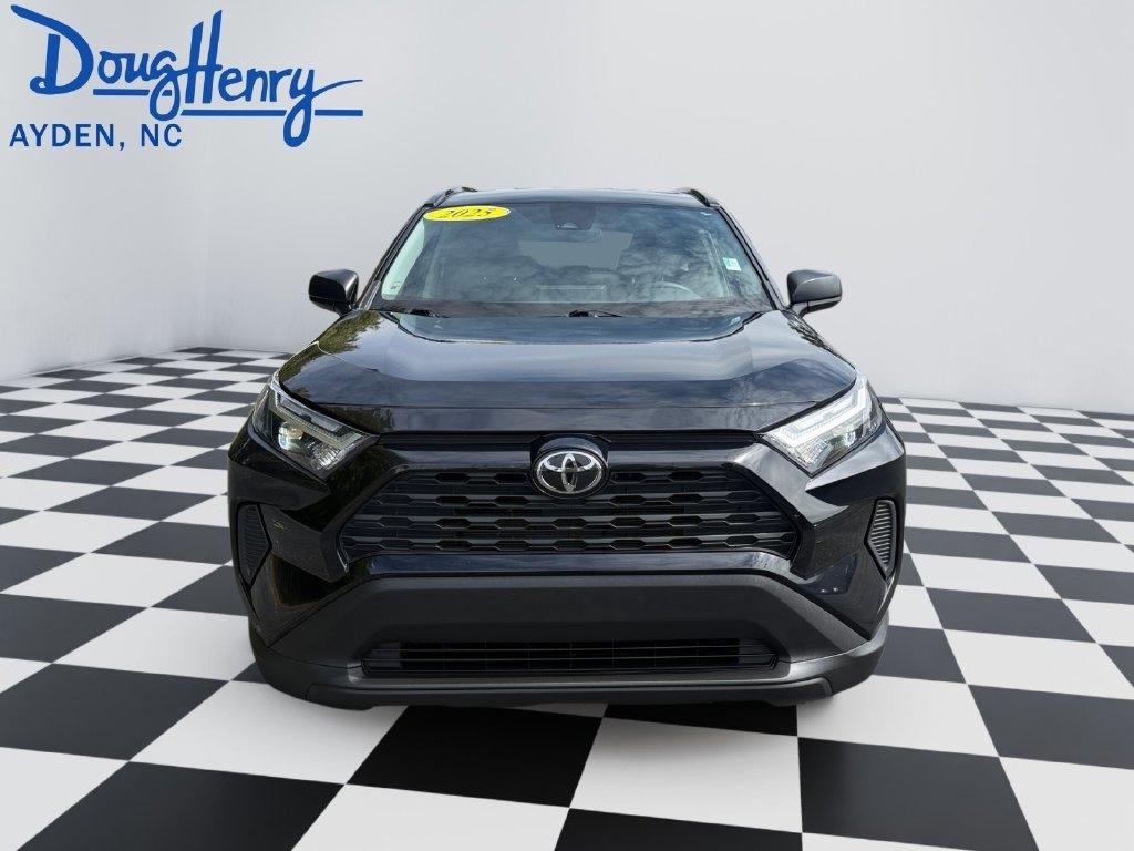 Toyota RAV4  2025