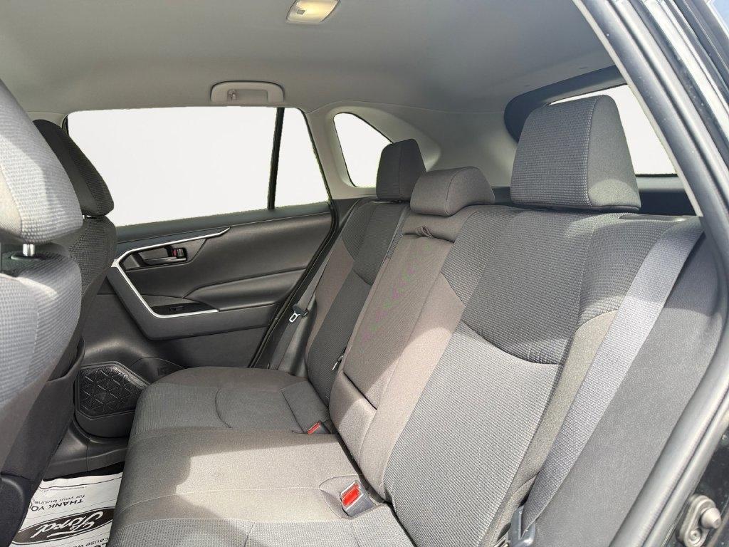 Toyota RAV4  2025