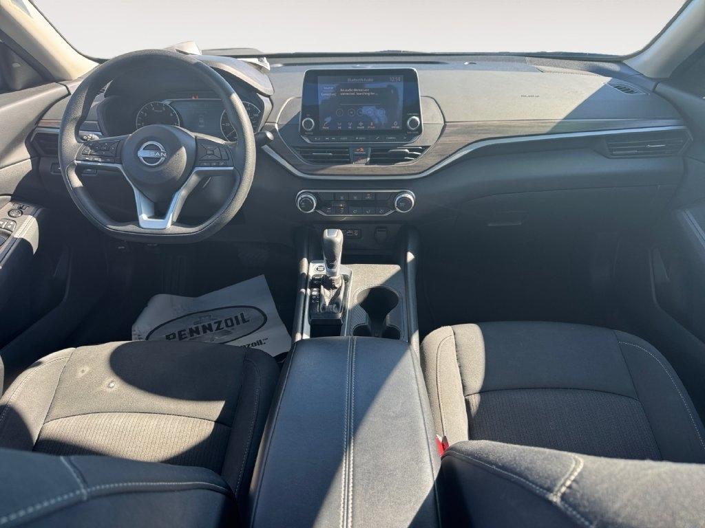 Nissan Altima  2025