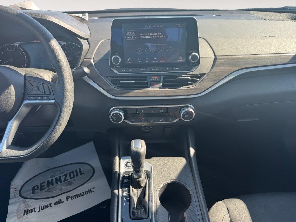 Nissan Altima  2025