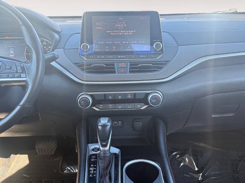 Nissan Altima  2025