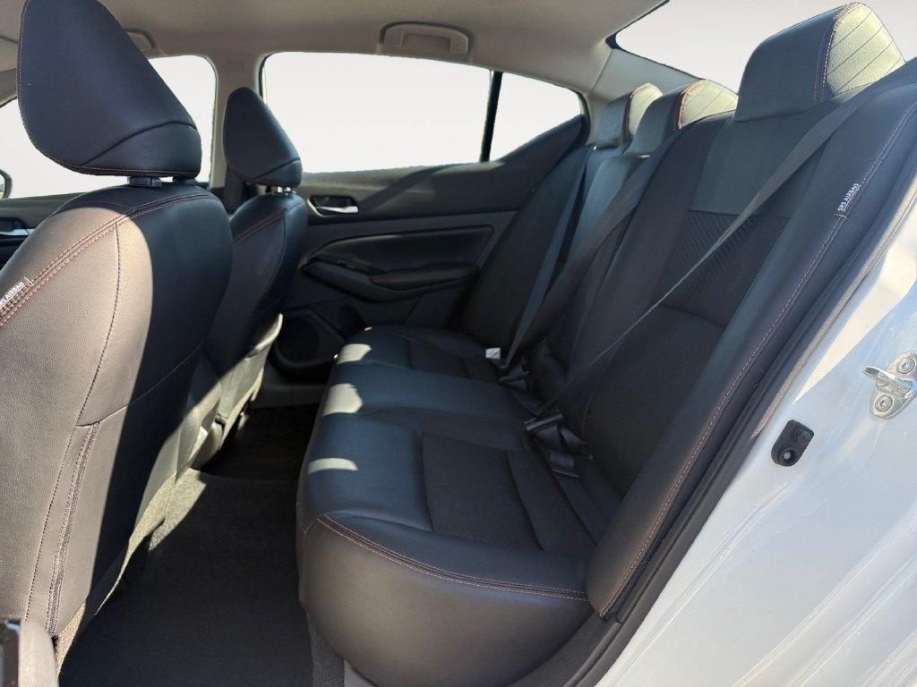 Nissan Altima  2025