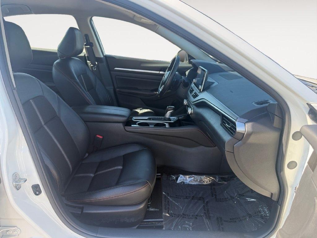 Nissan Altima  2025