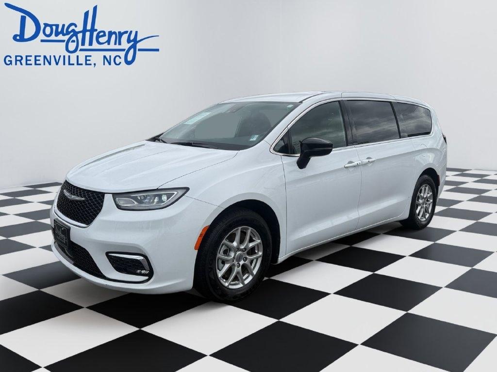 2025 Chrysler Pacifica