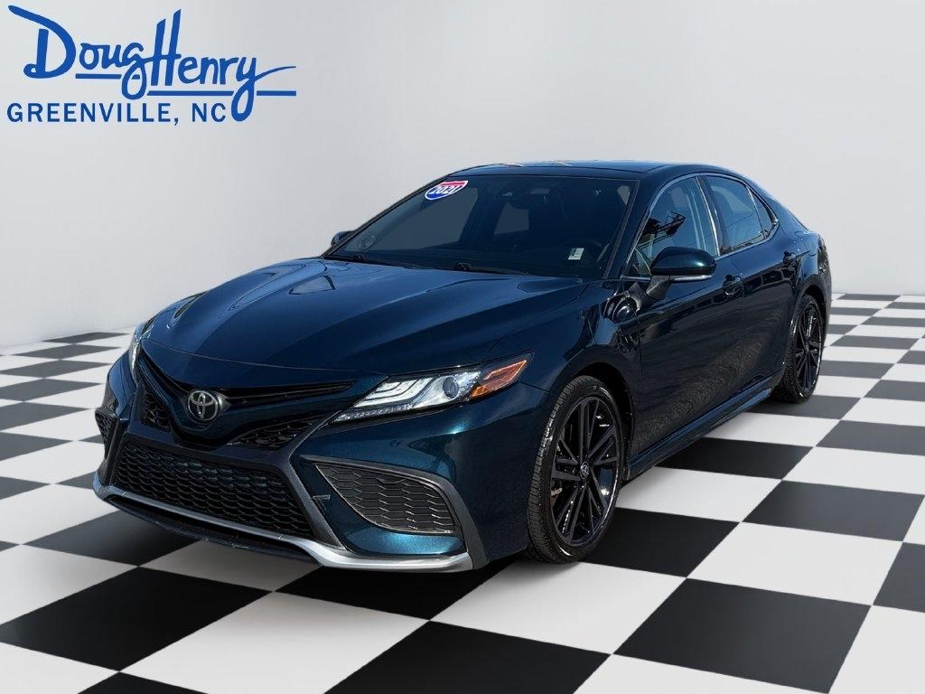 Toyota Camry  2021