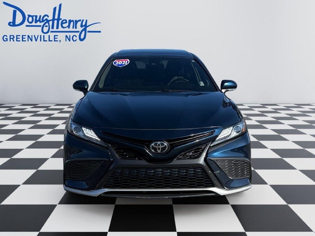 Toyota Camry  2021