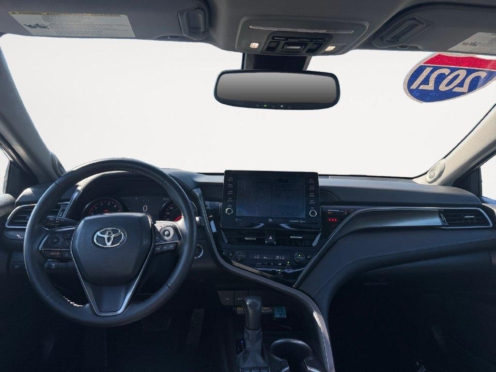Toyota Camry  2021