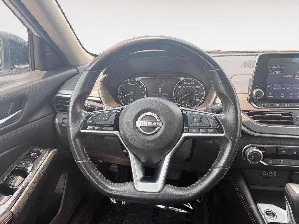 Nissan Altima  2024