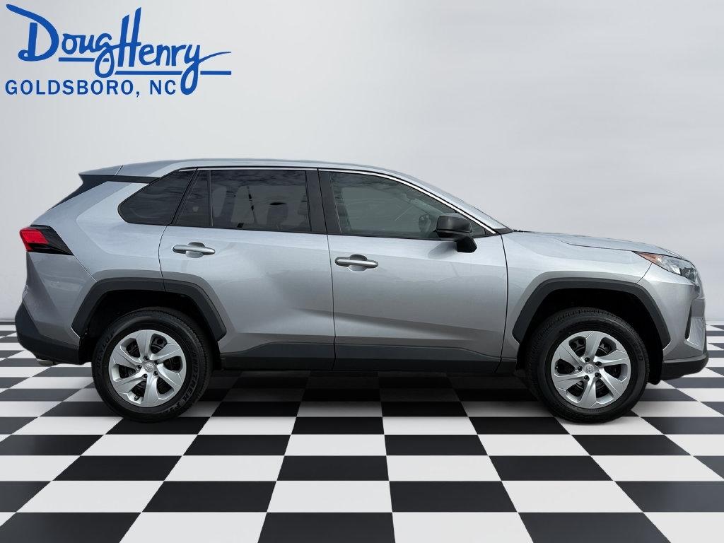 Toyota RAV4  2022