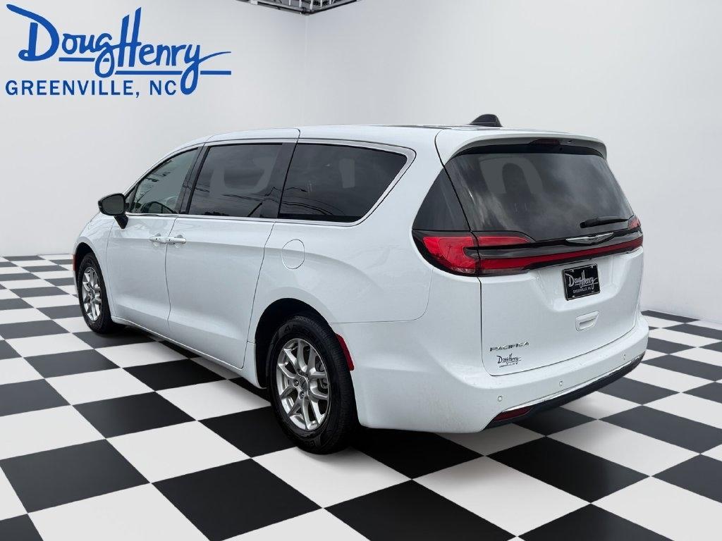 Chrysler Pacifica  2025