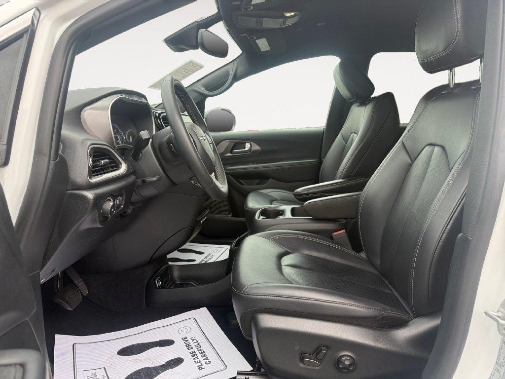 Chrysler Pacifica  2025