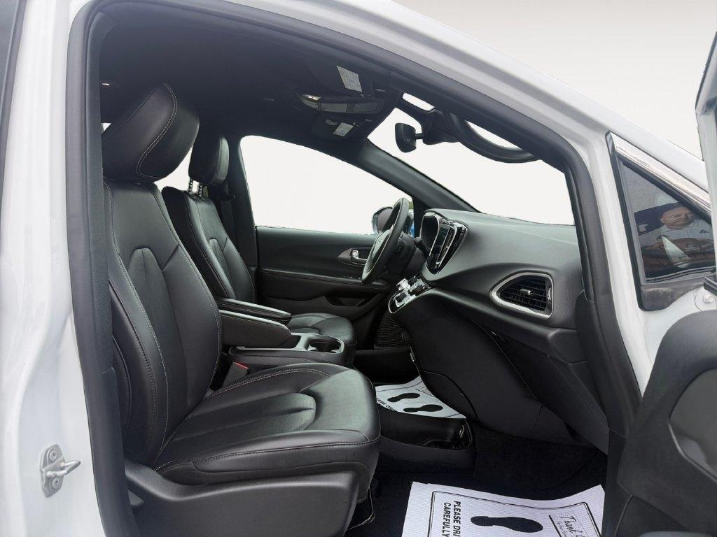 Chrysler Pacifica  2025