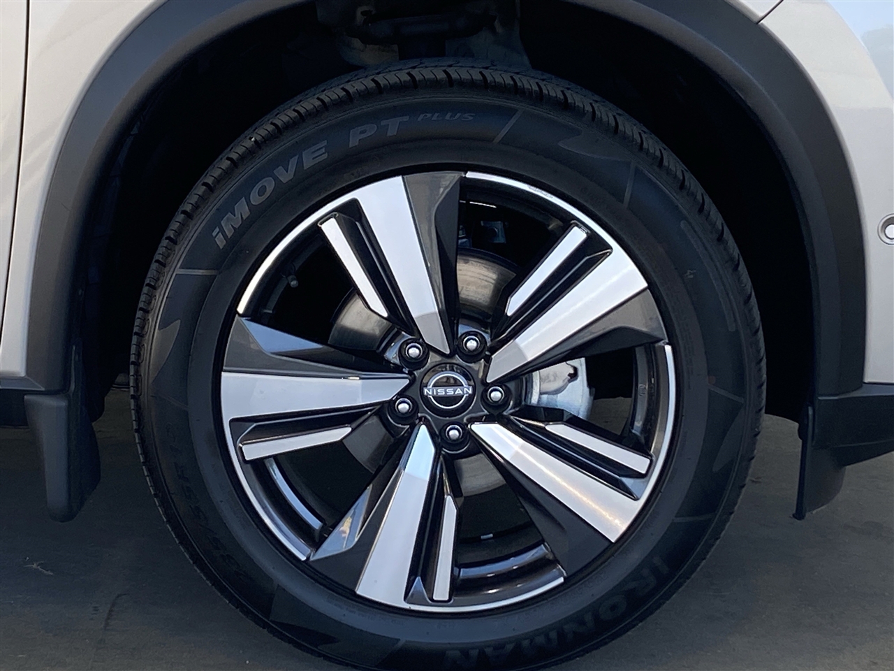 Nissan Rogue SL 2023