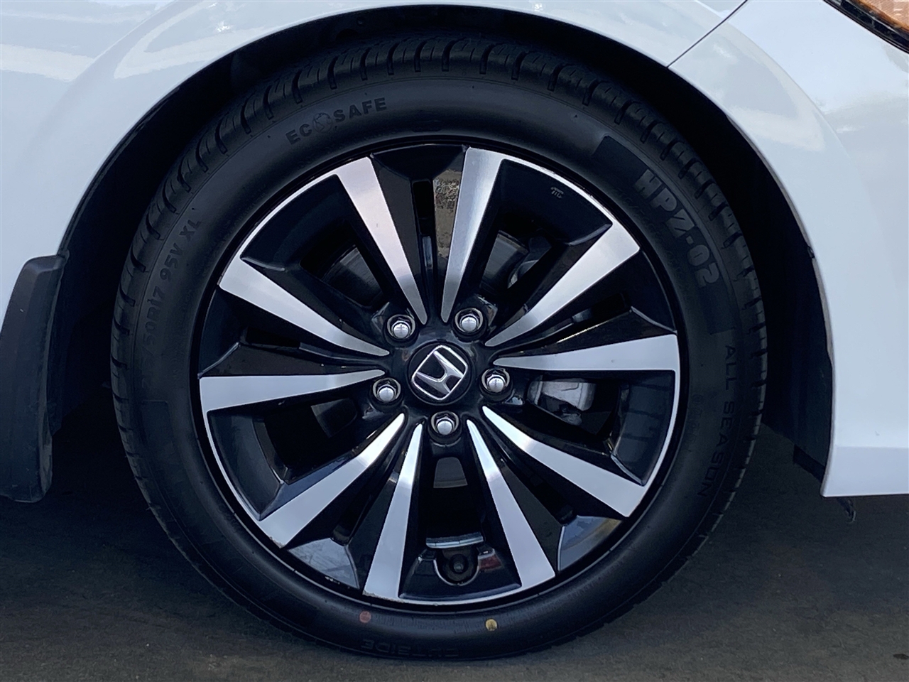 Honda Civic EX-L Hatchback 2024