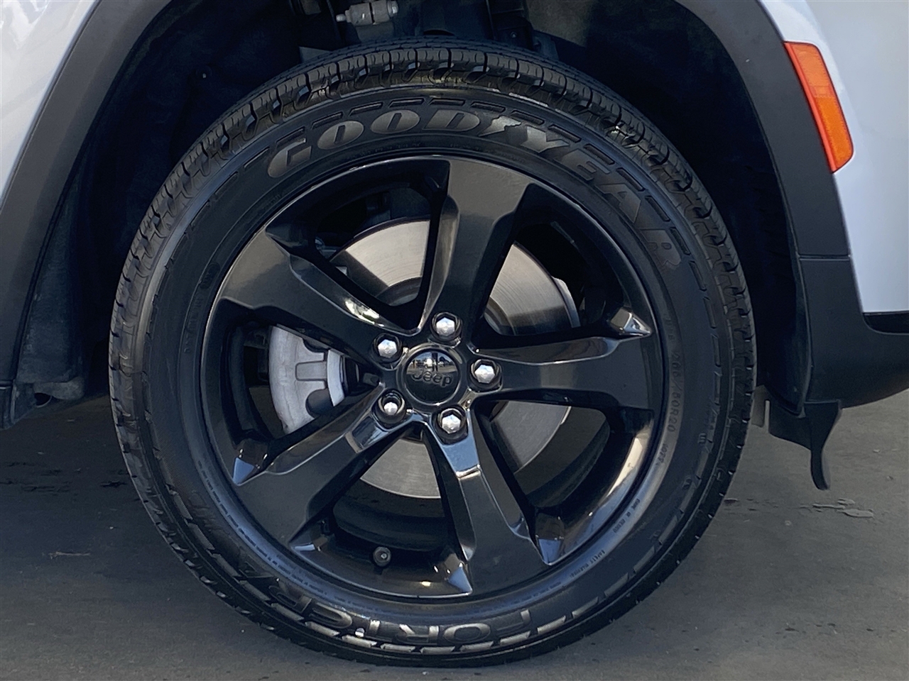 Jeep Grand Cherokee L Laredo 4WD 2021