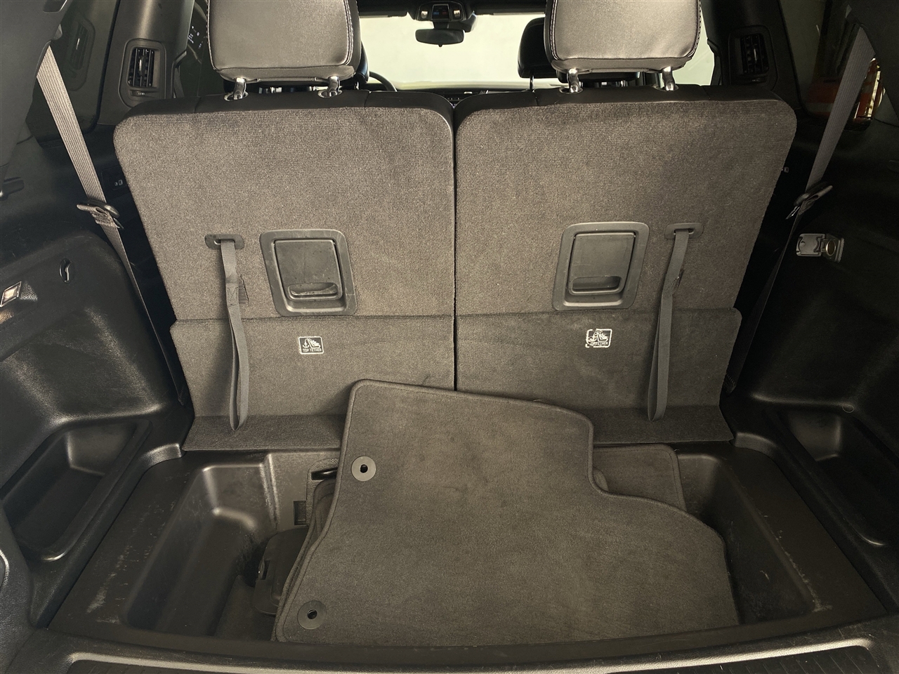 Jeep Grand Cherokee L Laredo 4WD 2021