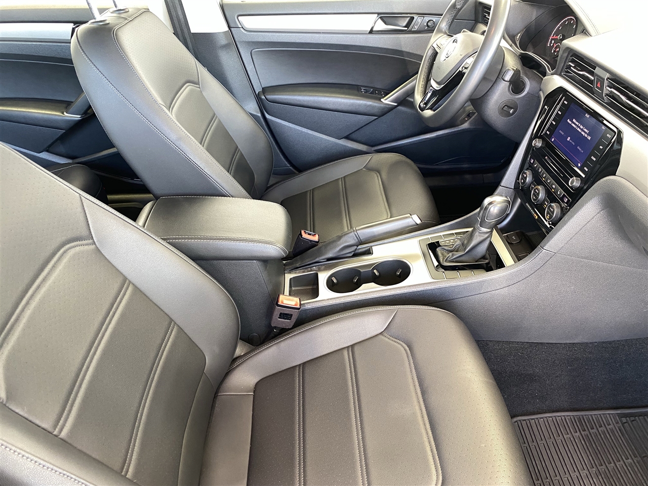 Volkswagen Passat SE 2021