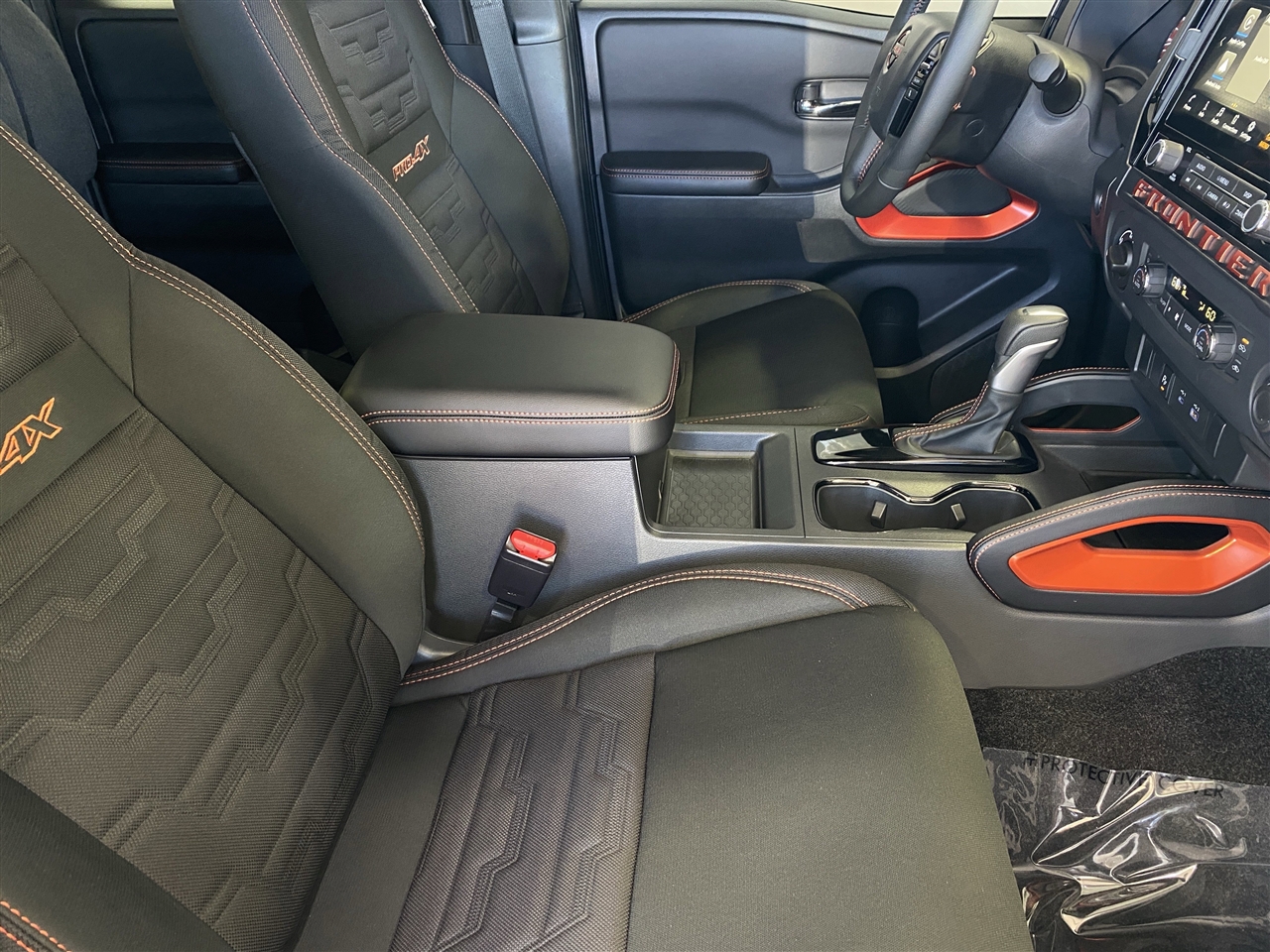 Nissan Frontier PRO-4X Crew Cab 4WD 2025