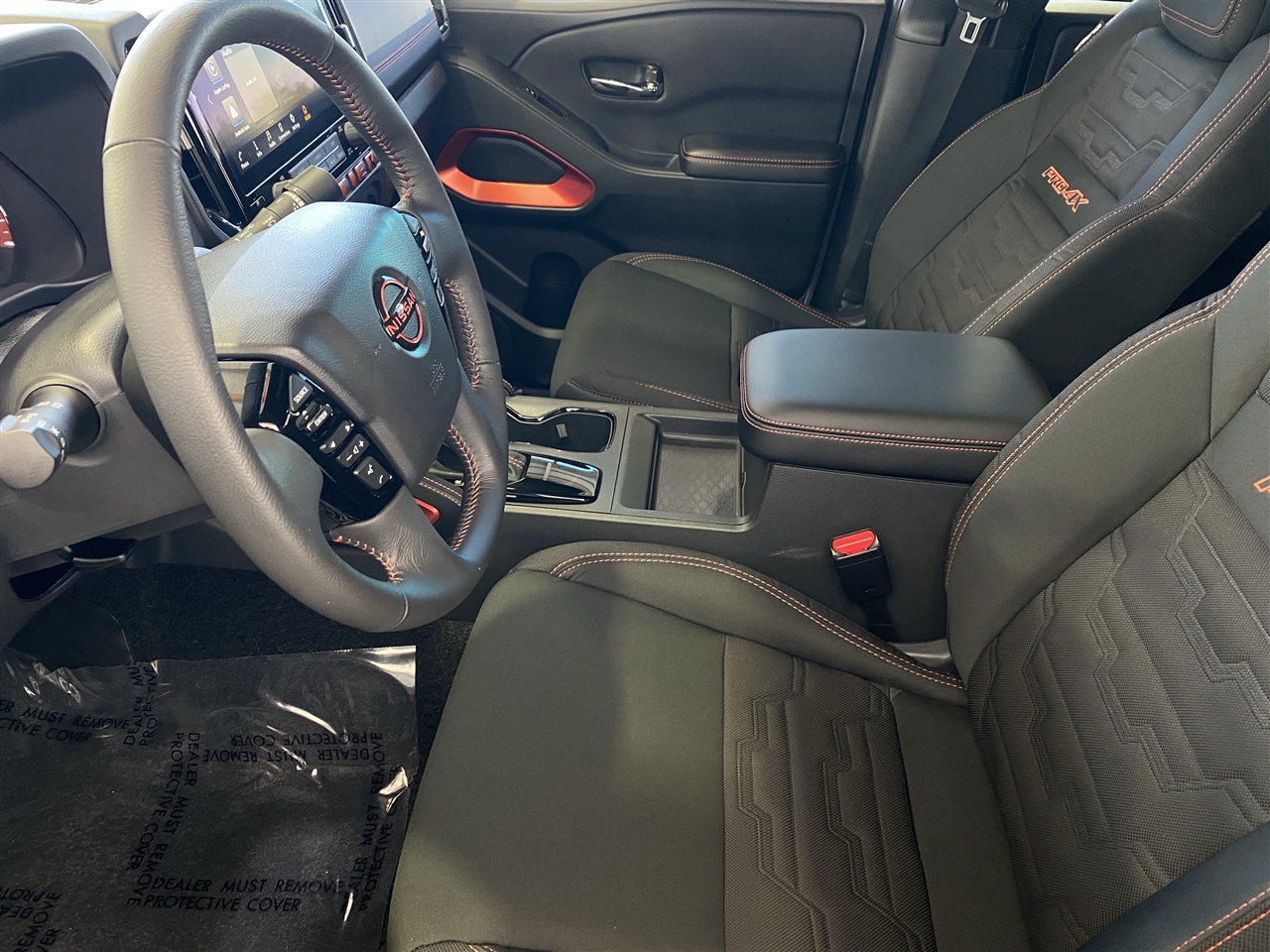 Nissan Frontier PRO-4X Crew Cab 4WD 2025