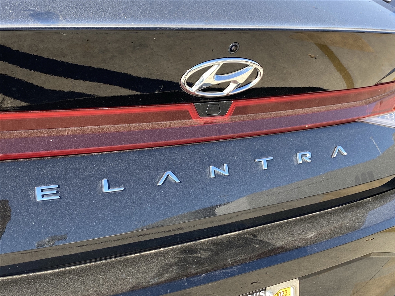 Hyundai Elantra SEL 2023