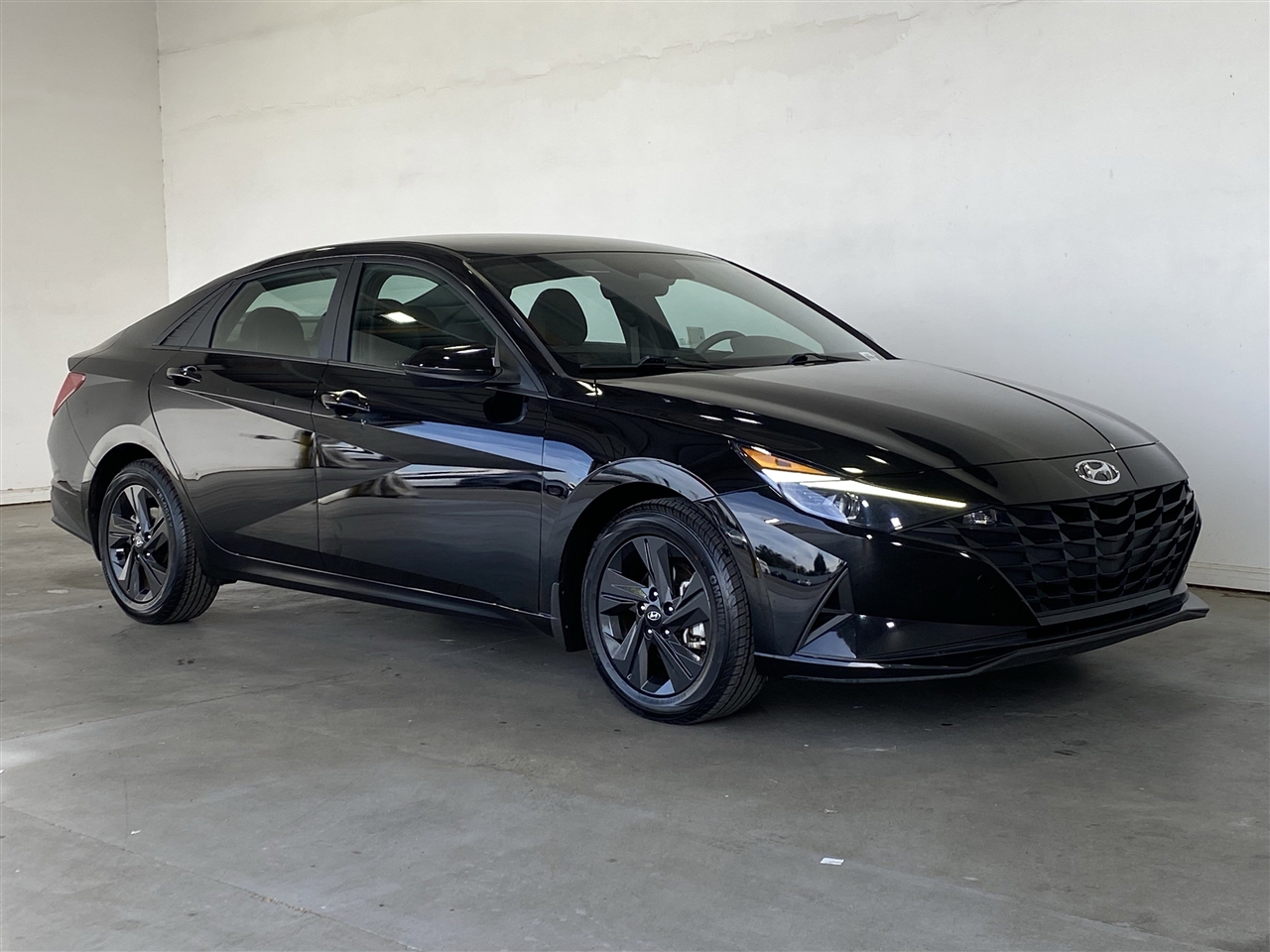 Hyundai Elantra SEL 2023