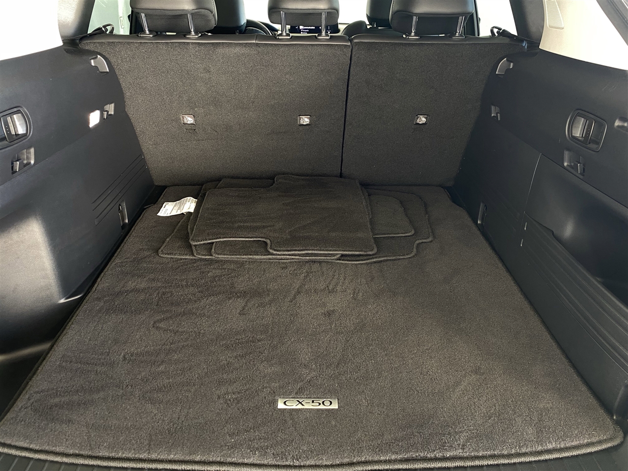 Mazda CX-50 Hybrid Premium Plus 2025