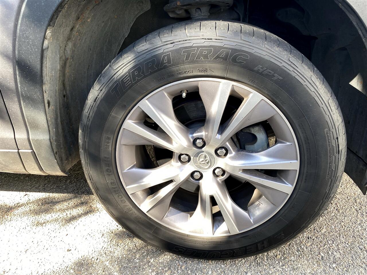 Toyota Highlander XLE FWD V6 2015