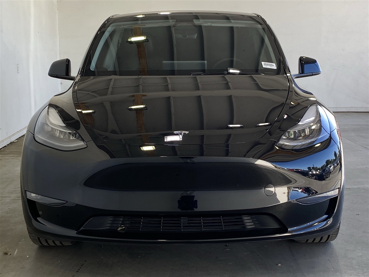 Tesla Model Y Long Range AWD 2025