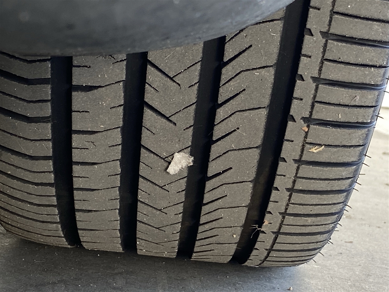 Tesla Model Y Long Range AWD 2025