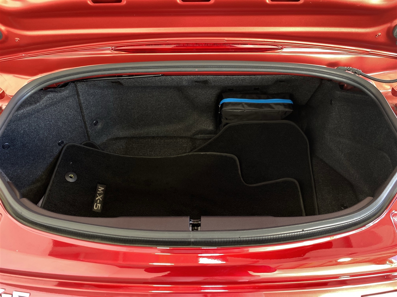 Mazda MX-5 Miata Grand Touring 6AT 2022