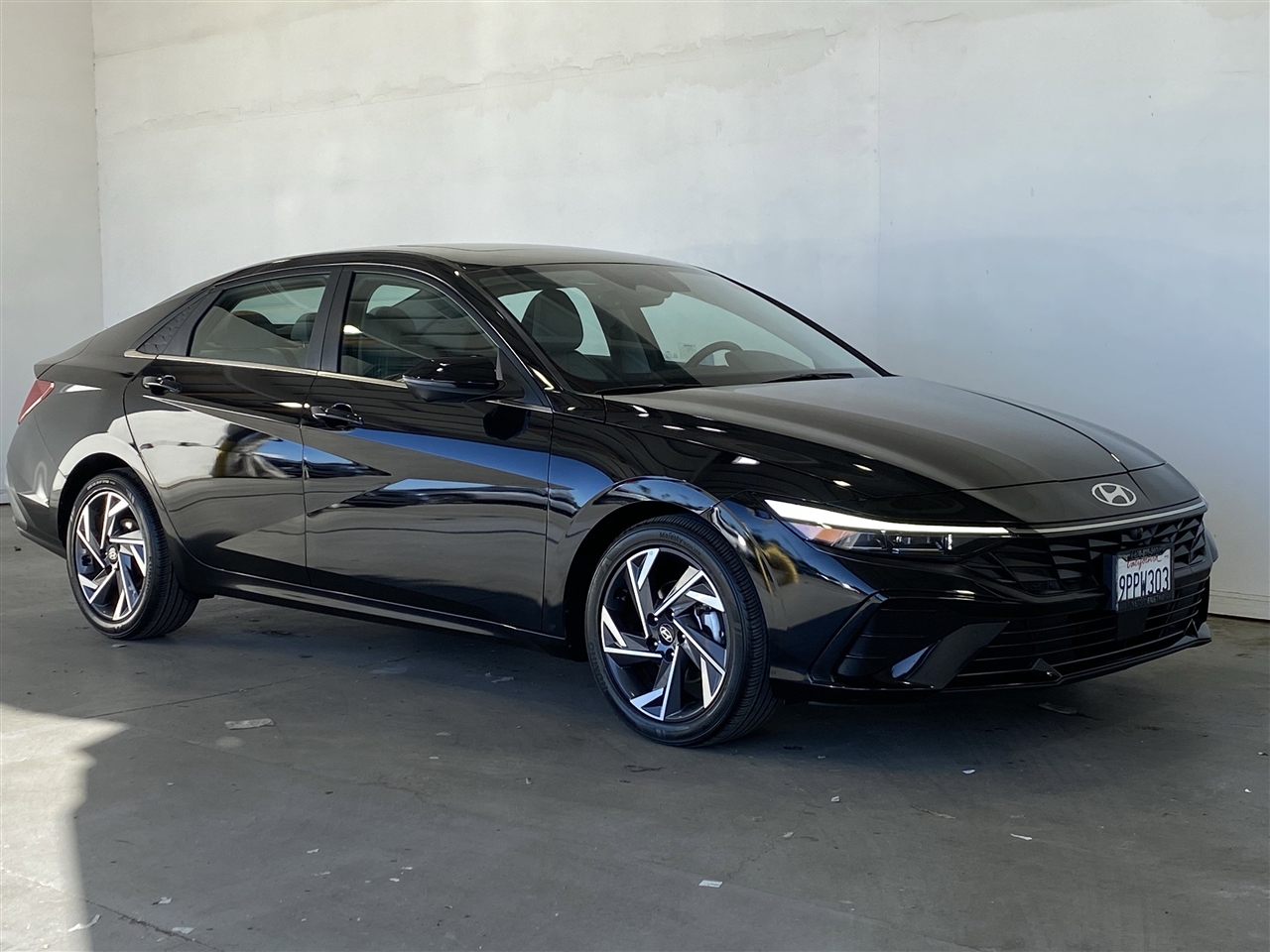 Hyundai Elantra Limited 2024