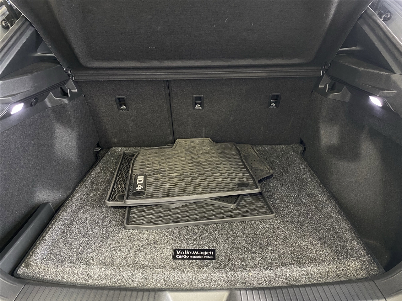 Volkswagen ID.4 Pro AWD 2025